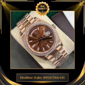 Đồng Hồ Rolex Day-Date 1:1 228235 Viền Kim Moissanite