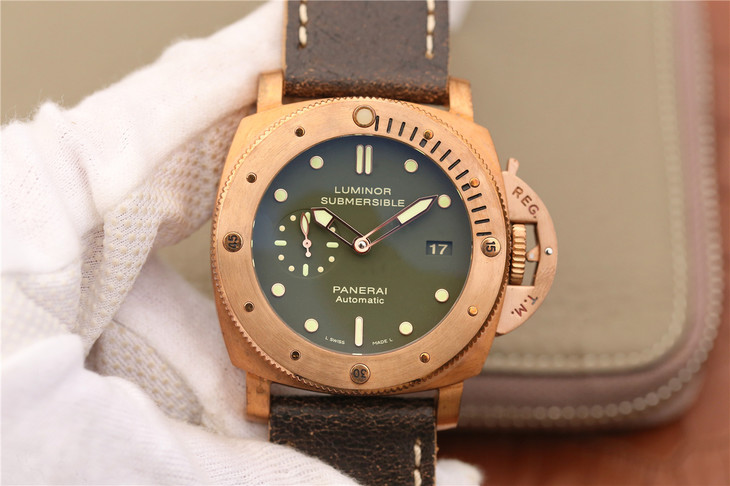 Panerai PAM 382 Luminor Submersible Bronzo Replica Phi n b n V2