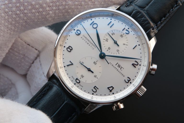 ng h IWC Portuguese IW371446 Super Fake v i D y eo b ng da